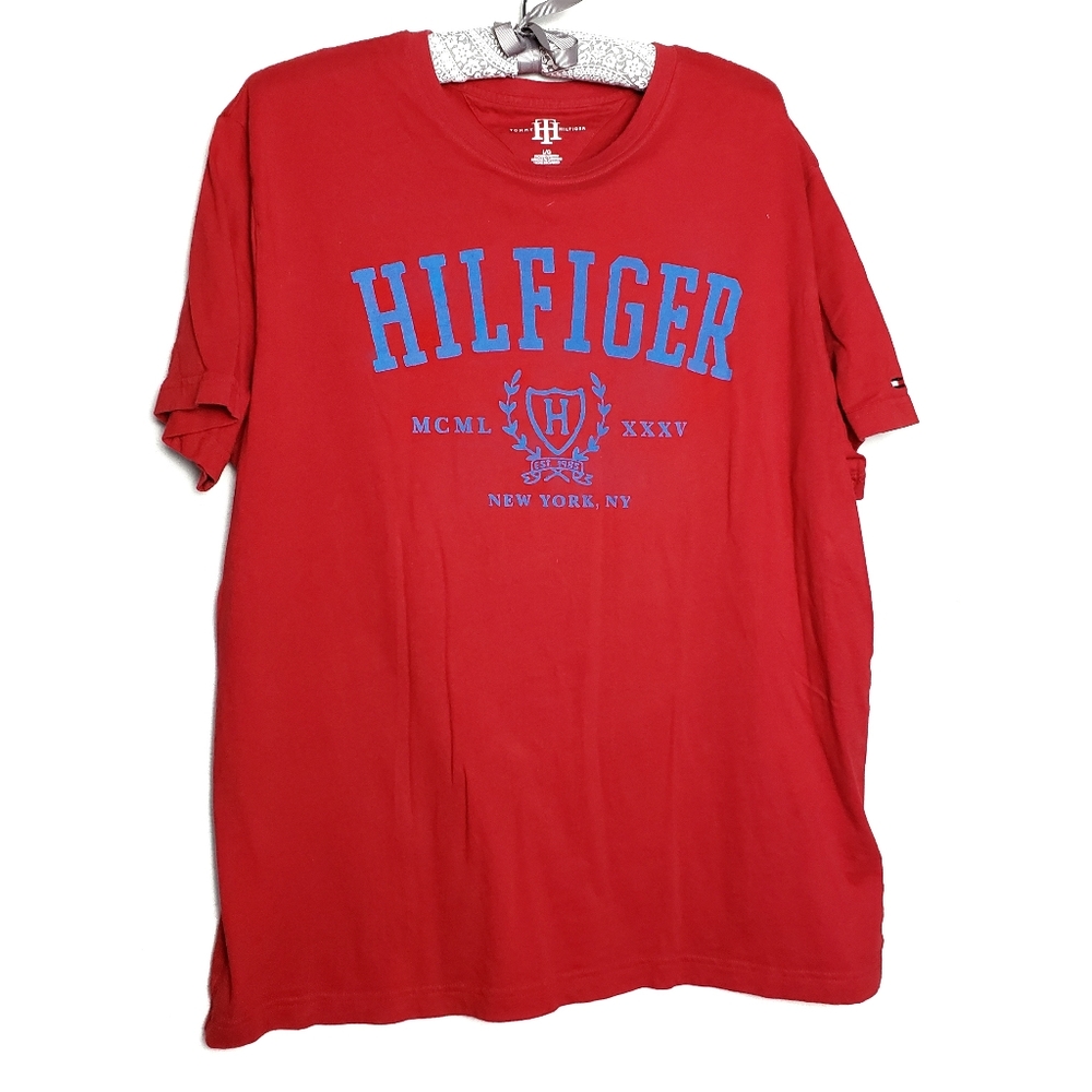 Tommy Hilfiger tee shirt red size large